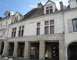 Maison Carrée Nay