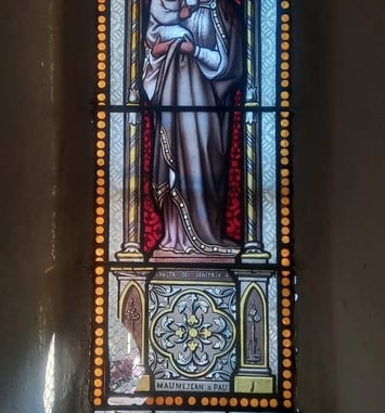 Visite guidée : restauration et création de vitraux dans une église sauvegardée