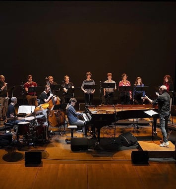 Chœur de chambre Les Éléments et Paul Lay Trio : Waves of Light