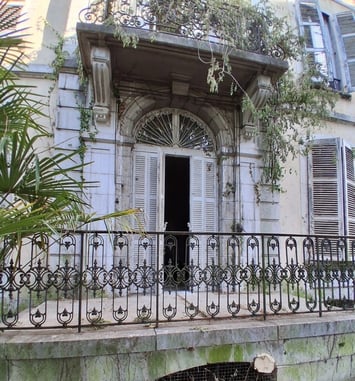 Patrimoine en péril : comment accompagner la restauration et la reconstruction dans le centre historique