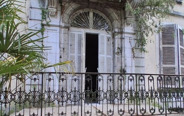 Patrimoine en péril : comment accompagner la restauration et la reconstruction dans le centre historique