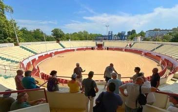Visite guidée insolite des arènes à Orthez