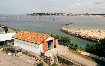 Visite commentée : découverte de la Maison des blocs, Egiategia