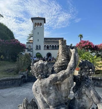 Visite commentée de Petit Bijou et du village