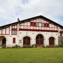 Visite commentée de Petit Bijou et du village