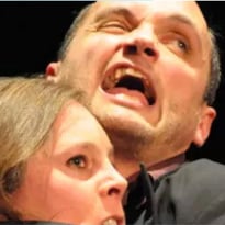 Théâtre : Un fil à la patte