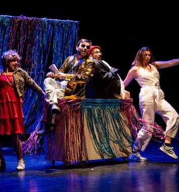 Théâtre : Premières Scènes !