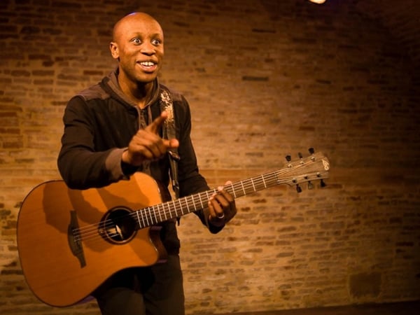 Conte et récit de vie Maliroots avec Ladji Diallo