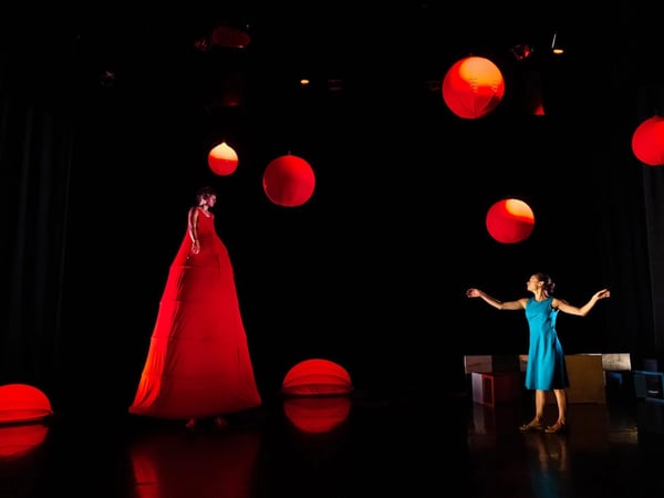 Danse : Le Mensonge